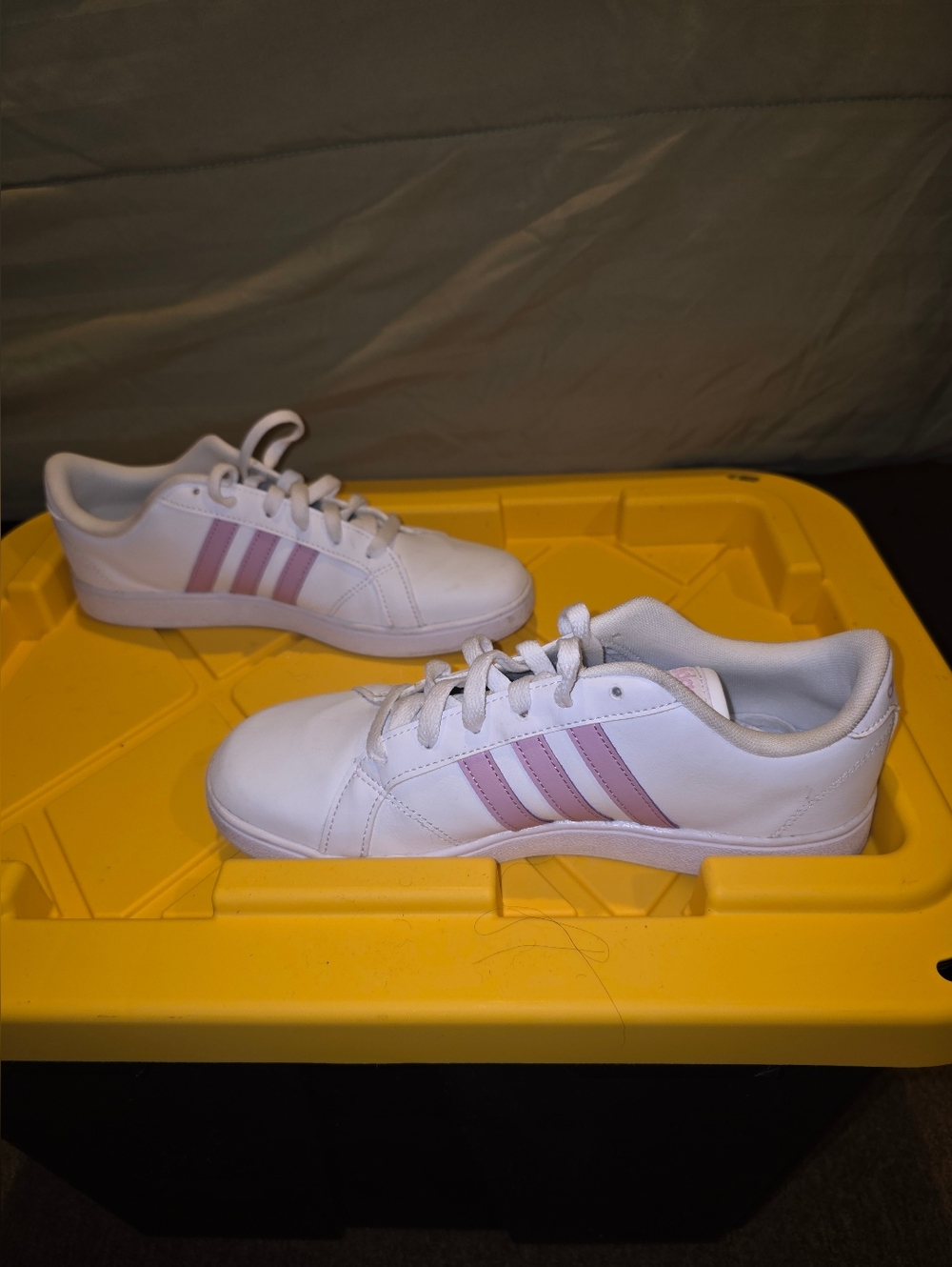 Adidas Girls Grand Court 2.0 White Tennis Shoes 